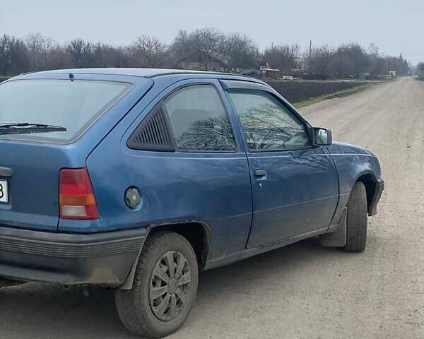 Синий Опель Кадет, объемом двигателя 1.3 л и пробегом 85 тыс. км за 900 $, фото 1 на Automoto.ua