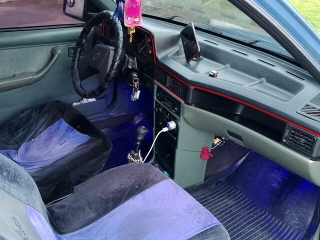 Синий Опель Кадет, объемом двигателя 1.3 л и пробегом 98 тыс. км за 800 $, фото 7 на Automoto.ua