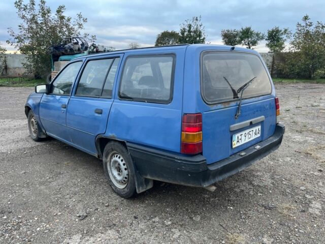 Синий Опель Кадет, объемом двигателя 1.4 л и пробегом 158 тыс. км за 1000 $, фото 3 на Automoto.ua