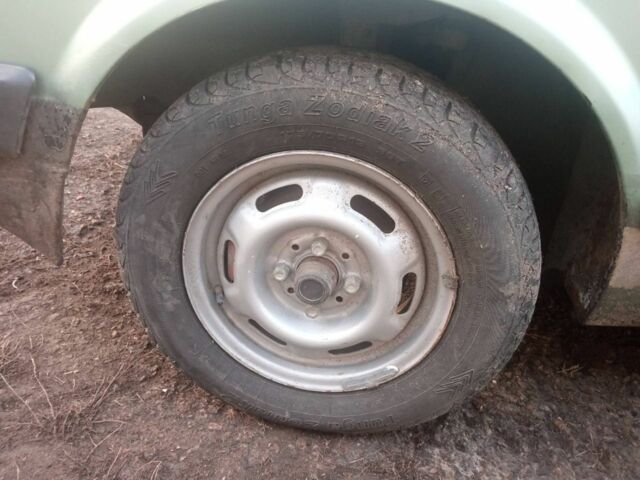 Зеленый Опель Кадет, объемом двигателя 0 л и пробегом 200 тыс. км за 526 $, фото 2 на Automoto.ua