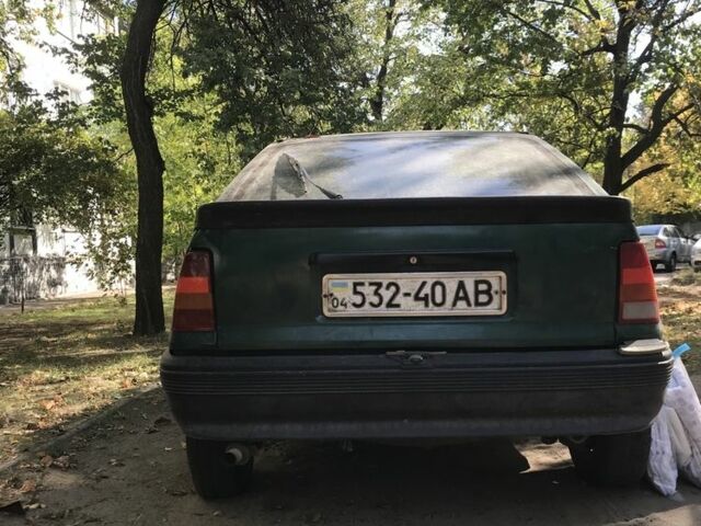 Зеленый Опель Кадет, объемом двигателя 1.3 л и пробегом 3 тыс. км за 400 $, фото 3 на Automoto.ua