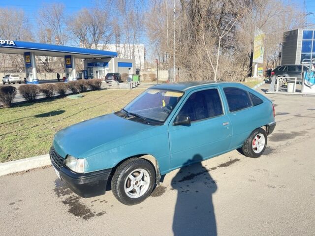 Зелений Опель Кадет, об'ємом двигуна 1.3 л та пробігом 460 тис. км за 505 $, фото 5 на Automoto.ua