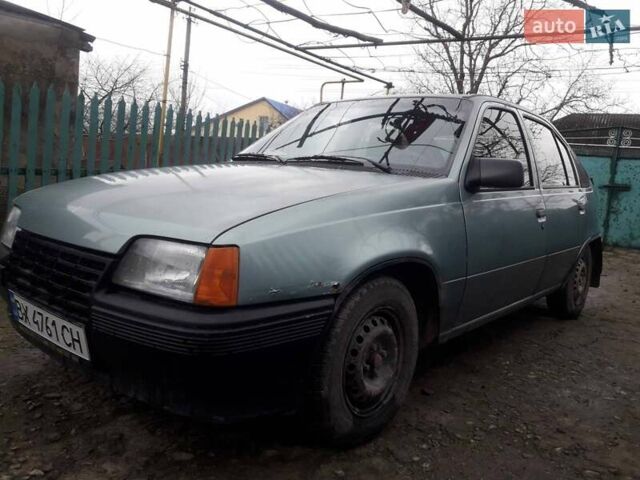 Зелений Опель Кадет, об'ємом двигуна 1.3 л та пробігом 145 тис. км за 1100 $, фото 3 на Automoto.ua