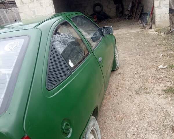 Зеленый Опель Кадет, объемом двигателя 1.3 л и пробегом 300 тыс. км за 600 $, фото 6 на Automoto.ua