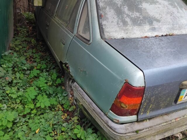 Зеленый Опель Кадет, объемом двигателя 0 л и пробегом 10 тыс. км за 239 $, фото 1 на Automoto.ua