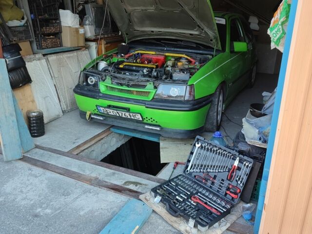 Зеленый Опель Кадет, объемом двигателя 2 л и пробегом 123 тыс. км за 2500 $, фото 3 на Automoto.ua