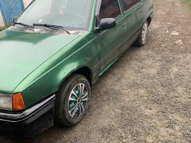 Зеленый Опель Кадет, объемом двигателя 0 л и пробегом 148 тыс. км за 800 $, фото 2 на Automoto.ua