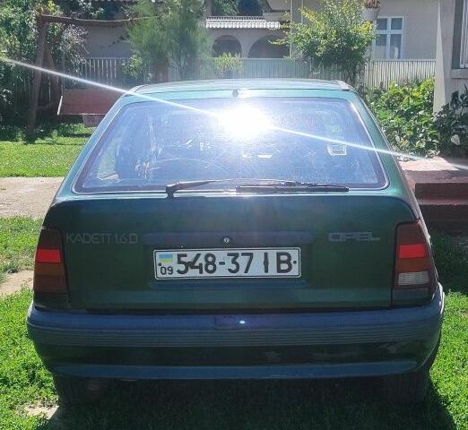 Зеленый Опель Кадет, объемом двигателя 0 л и пробегом 704 тыс. км за 800 $, фото 5 на Automoto.ua