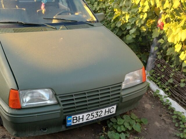 Зеленый Опель Кадет, объемом двигателя 1.3 л и пробегом 2 тыс. км за 1307 $, фото 1 на Automoto.ua