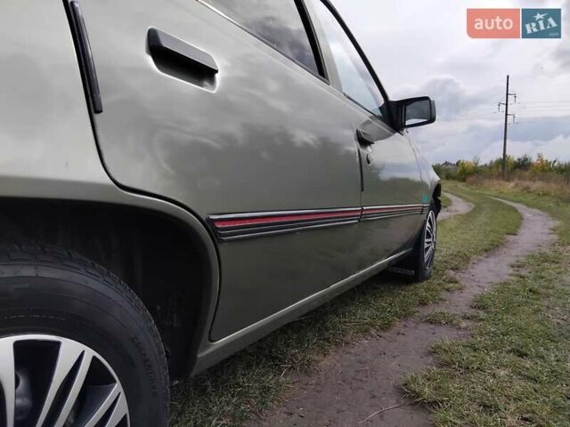 Зеленый Опель Кадет, объемом двигателя 1.3 л и пробегом 175 тыс. км за 1699 $, фото 10 на Automoto.ua