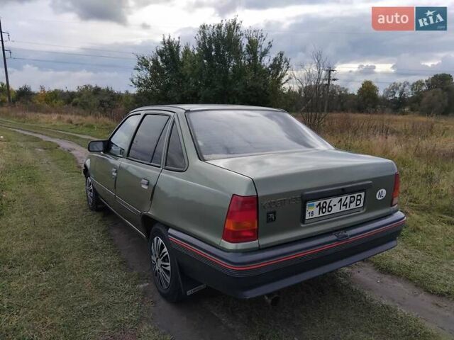 Зеленый Опель Кадет, объемом двигателя 1.3 л и пробегом 175 тыс. км за 1699 $, фото 9 на Automoto.ua