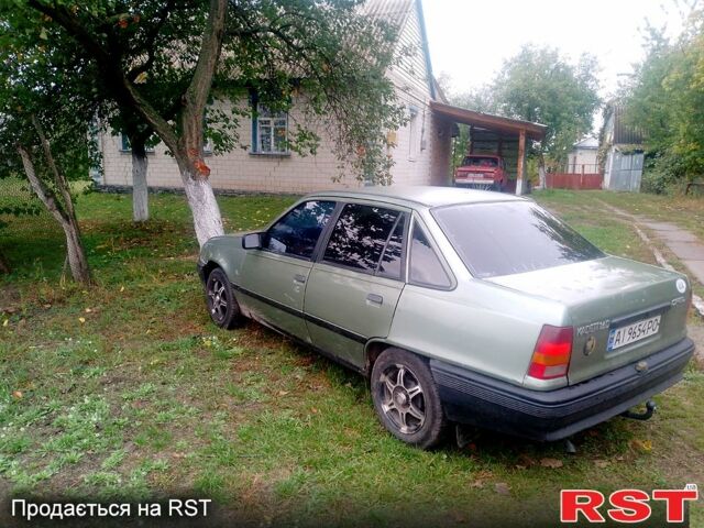 Зеленый Опель Кадет, объемом двигателя 1.6 л и пробегом 0 тыс. км за 480 $, фото 2 на Automoto.ua