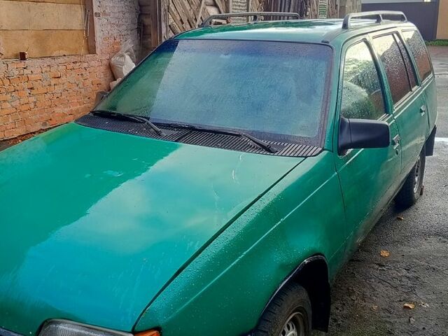 Зеленый Опель Кадет, объемом двигателя 1.6 л и пробегом 0 тыс. км за 1200 $, фото 1 на Automoto.ua