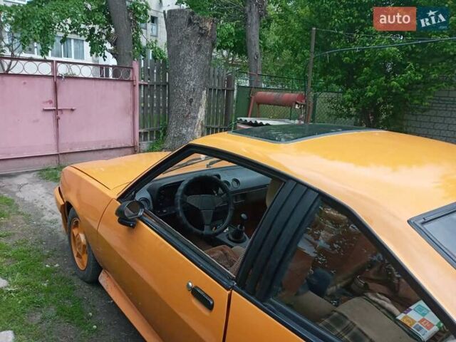 Желтый Опель Манта, объемом двигателя 1.96 л и пробегом 320 тыс. км за 2700 $, фото 1 на Automoto.ua