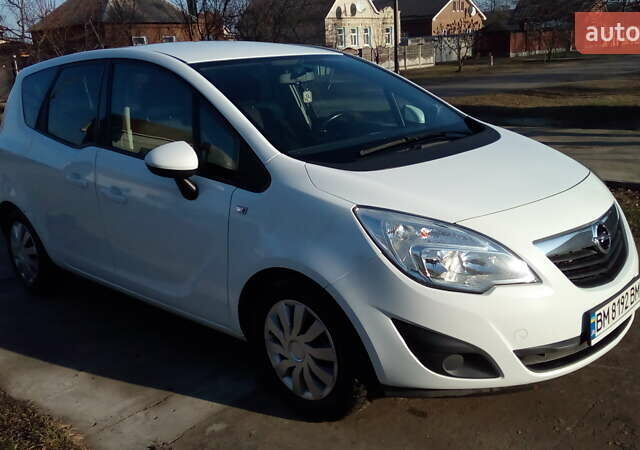 Белый Опель Мерива, объемом двигателя 1.2 л и пробегом 230 тыс. км за 7499 $, фото 3 на Automoto.ua