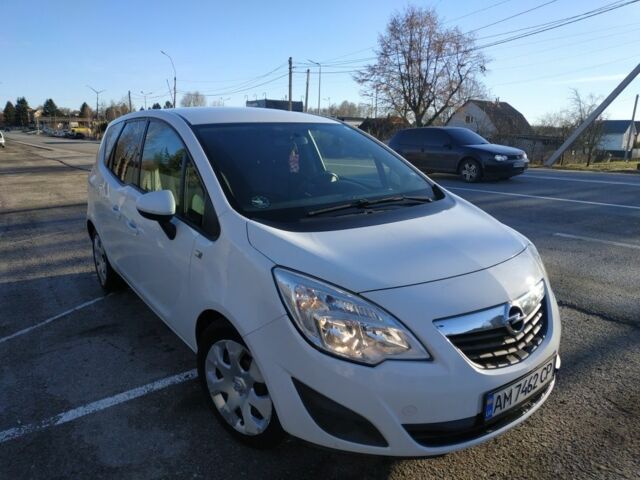 Білий Опель Меріва, об'ємом двигуна 1.3 л та пробігом 215 тис. км за 7500 $, фото 4 на Automoto.ua