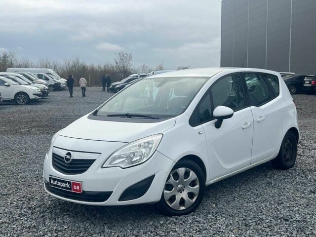 Білий Опель Меріва, об'ємом двигуна 1.7 л та пробігом 210 тис. км за 5000 $, фото 1 на Automoto.ua