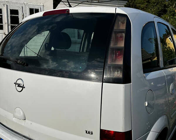 Білий Опель Меріва, об'ємом двигуна 1.6 л та пробігом 274 тис. км за 4500 $, фото 11 на Automoto.ua