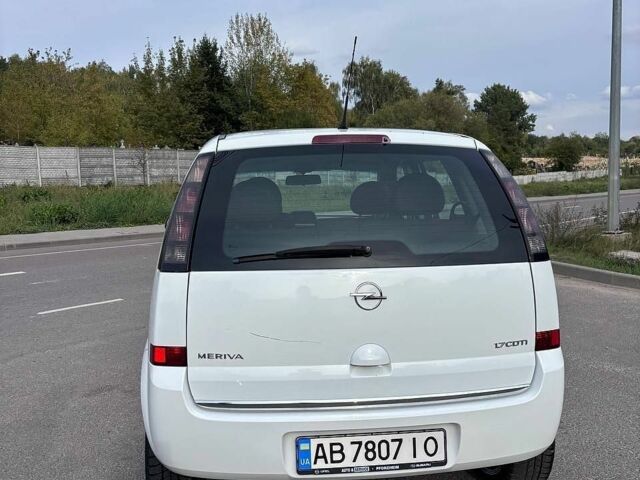 Белый Опель Мерива, объемом двигателя 1.7 л и пробегом 243 тыс. км за 3300 $, фото 11 на Automoto.ua