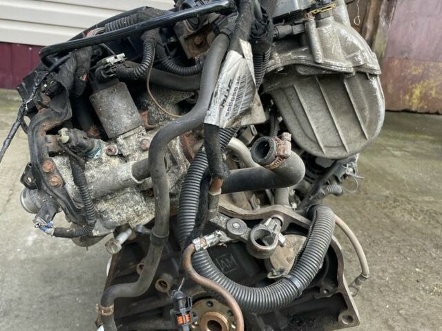 Белый Опель Мерива, объемом двигателя 1.6 л и пробегом 150 тыс. км за 936 $, фото 5 на Automoto.ua