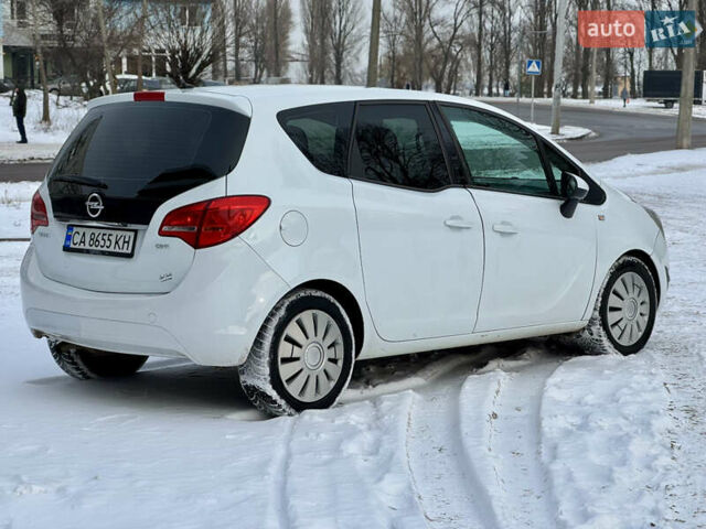 Білий Опель Меріва, об'ємом двигуна 1.25 л та пробігом 253 тис. км за 5499 $, фото 5 на Automoto.ua