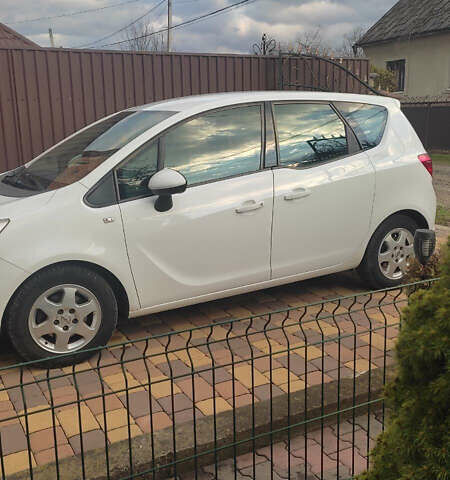 Білий Опель Меріва, об'ємом двигуна 1.3 л та пробігом 241 тис. км за 6500 $, фото 2 на Automoto.ua