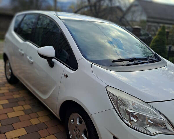 Білий Опель Меріва, об'ємом двигуна 1.3 л та пробігом 241 тис. км за 6500 $, фото 4 на Automoto.ua