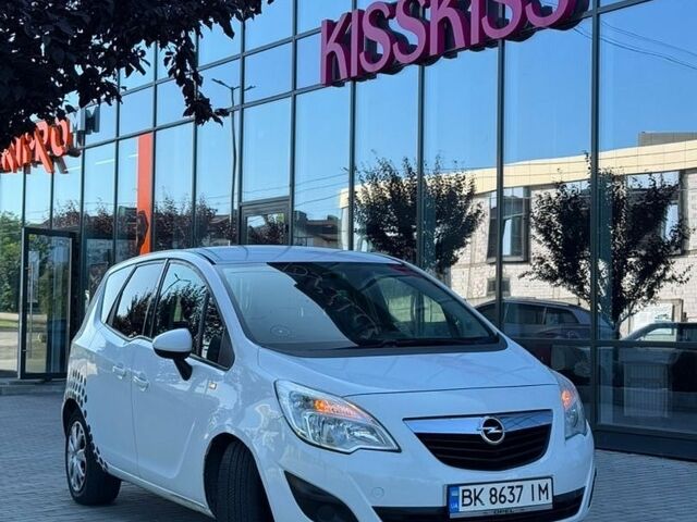 Білий Опель Меріва, об'ємом двигуна 1.2 л та пробігом 306 тис. км за 3650 $, фото 2 на Automoto.ua