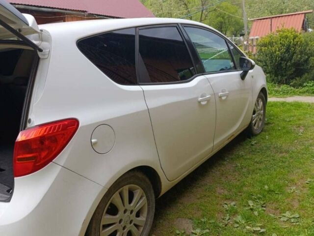 Білий Опель Меріва, об'ємом двигуна 1.3 л та пробігом 301 тис. км за 5800 $, фото 3 на Automoto.ua
