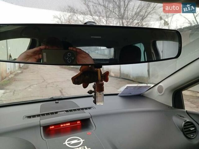 Білий Опель Меріва, об'ємом двигуна 1.25 л та пробігом 250 тис. км за 6500 $, фото 12 на Automoto.ua