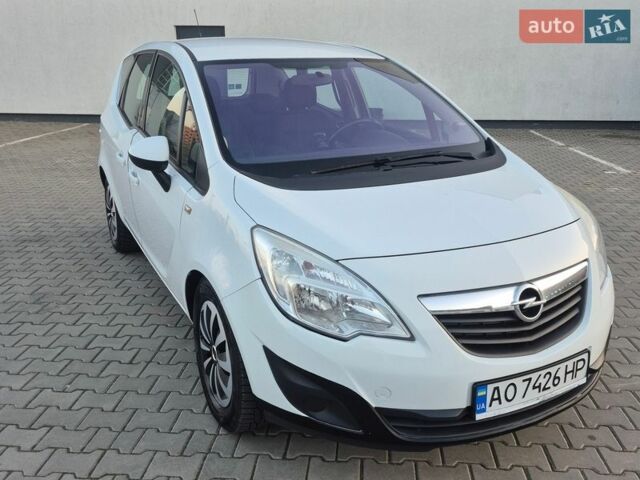 Білий Опель Меріва, об'ємом двигуна 1.4 л та пробігом 250 тис. км за 5100 $, фото 2 на Automoto.ua