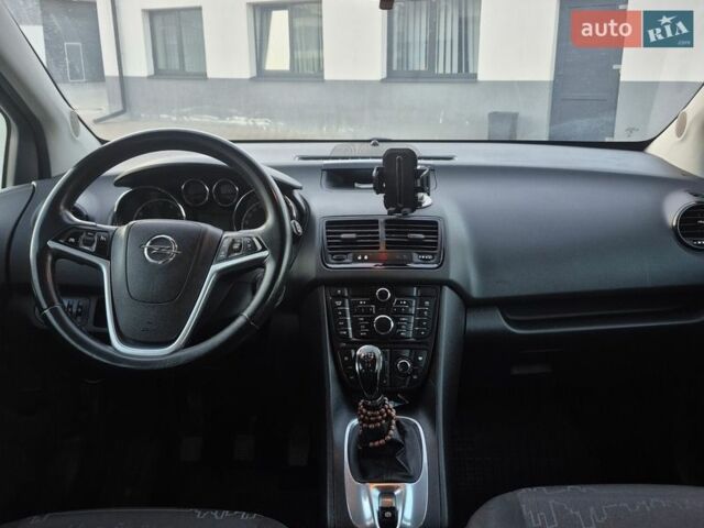 Білий Опель Меріва, об'ємом двигуна 1.4 л та пробігом 250 тис. км за 5100 $, фото 8 на Automoto.ua