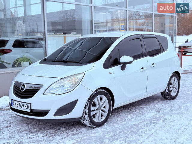 Білий Опель Меріва, об'ємом двигуна 1.7 л та пробігом 240 тис. км за 6700 $, фото 11 на Automoto.ua