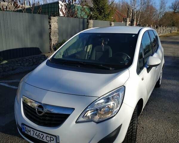 Білий Опель Меріва, об'ємом двигуна 1.3 л та пробігом 215 тис. км за 7500 $, фото 23 на Automoto.ua