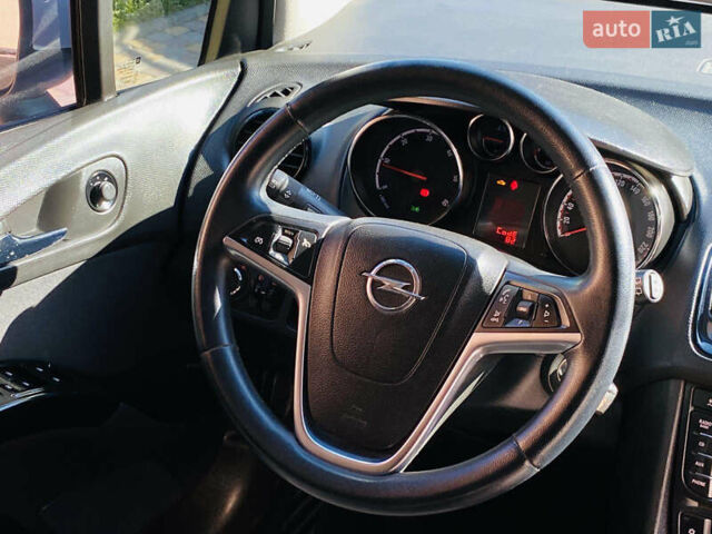 Белый Опель Мерива, объемом двигателя 1.69 л и пробегом 245 тыс. км за 6800 $, фото 46 на Automoto.ua