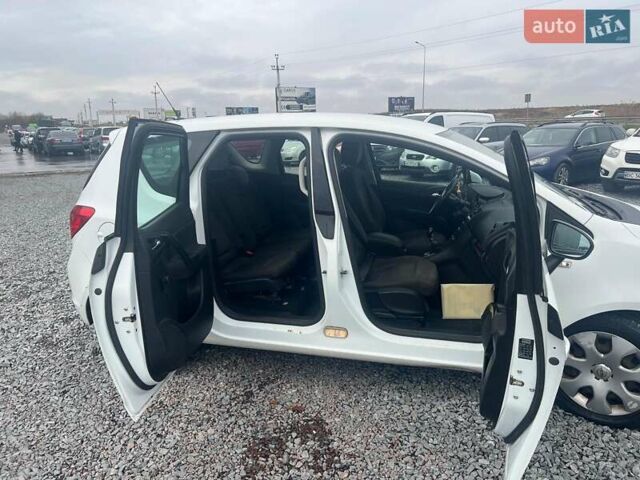 Білий Опель Меріва, об'ємом двигуна 1.7 л та пробігом 210 тис. км за 5590 $, фото 16 на Automoto.ua