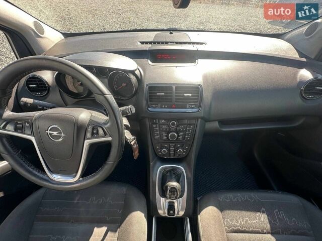 Білий Опель Меріва, об'ємом двигуна 1.6 л та пробігом 325 тис. км за 6399 $, фото 15 на Automoto.ua