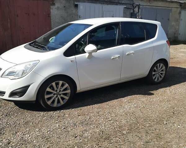 Білий Опель Меріва, об'ємом двигуна 1.4 л та пробігом 222 тис. км за 7700 $, фото 1 на Automoto.ua