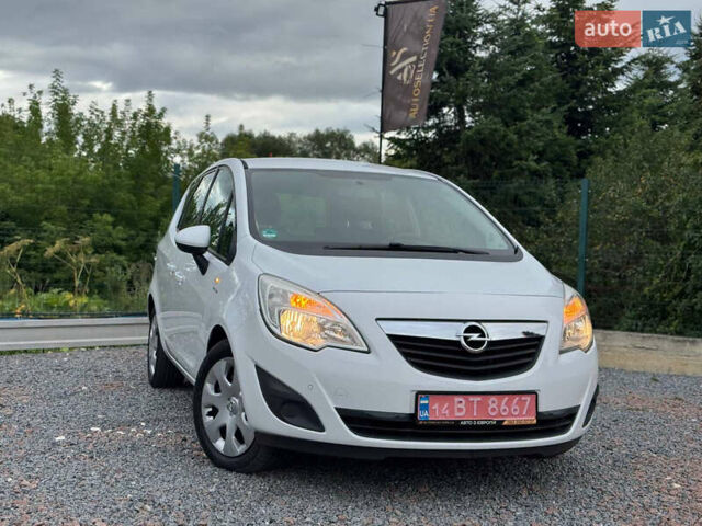 Білий Опель Меріва, об'ємом двигуна 1.69 л та пробігом 190 тис. км за 7850 $, фото 12 на Automoto.ua