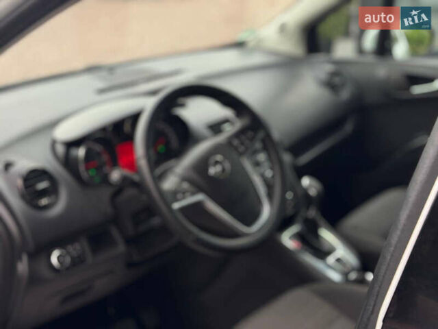 Білий Опель Меріва, об'ємом двигуна 1.69 л та пробігом 190 тис. км за 7850 $, фото 28 на Automoto.ua
