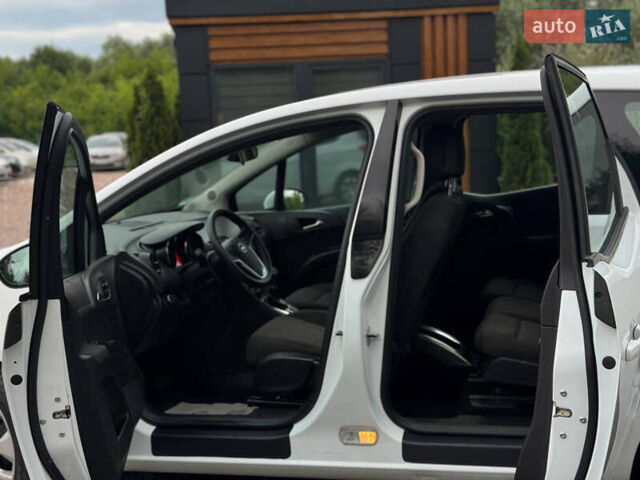 Білий Опель Меріва, об'ємом двигуна 1.69 л та пробігом 190 тис. км за 7850 $, фото 30 на Automoto.ua
