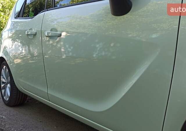 Белый Опель Мерива, объемом двигателя 1.36 л и пробегом 200 тыс. км за 8700 $, фото 20 на Automoto.ua