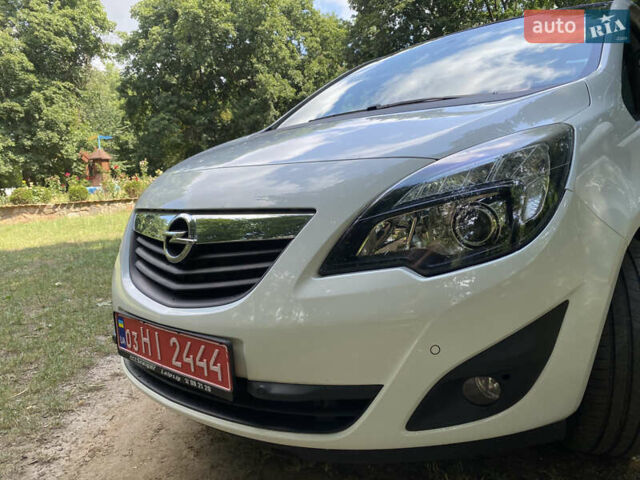 Білий Опель Меріва, об'ємом двигуна 1.4 л та пробігом 109 тис. км за 8300 $, фото 39 на Automoto.ua