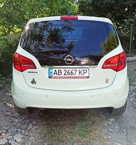 Белый Опель Мерива, объемом двигателя 1.36 л и пробегом 200 тыс. км за 8700 $, фото 14 на Automoto.ua