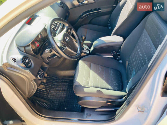 Опель Мерива 2013 в Харькове на Automoto.ua Белый Опель Мерива, объемом двигателя 1.69 л и пробегом 241 тыс. км за 6800 $, фото 8 на Automoto.ua