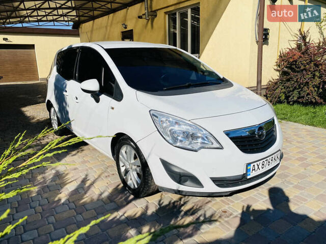 Опель Мерива 2013 в Харькове на Automoto.ua Белый Опель Мерива, объемом двигателя 1.69 л и пробегом 241 тыс. км за 6800 $, фото 44 на Automoto.ua