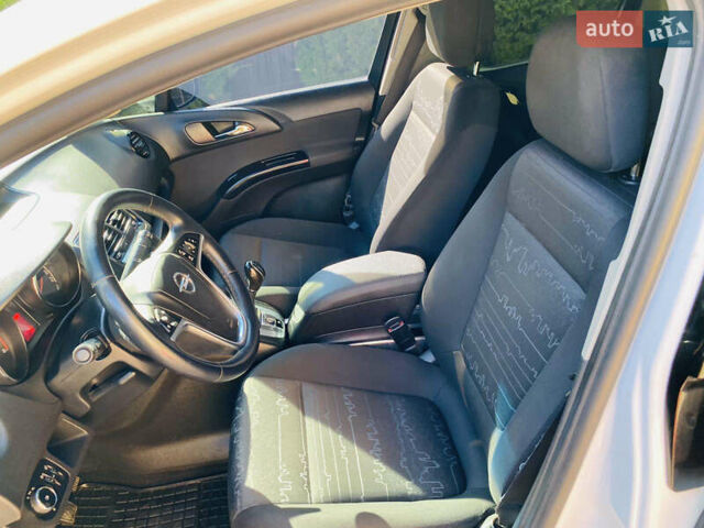 Опель Мерива 2013 в Харькове на Automoto.ua Белый Опель Мерива, объемом двигателя 1.69 л и пробегом 241 тыс. км за 6800 $, фото 50 на Automoto.ua