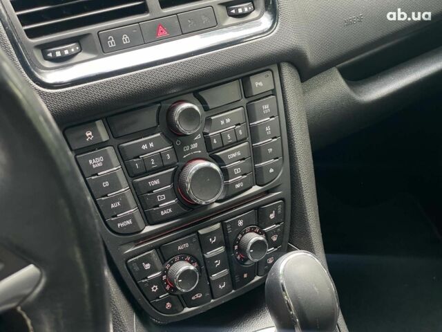 Белый Опель Мерива, объемом двигателя 1.4 л и пробегом 273 тыс. км за 7990 $, фото 18 на Automoto.ua