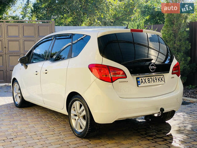 Опель Мерива 2013 в Харькове на Automoto.ua Белый Опель Мерива, объемом двигателя 1.69 л и пробегом 241 тыс. км за 6800 $, фото 5 на Automoto.ua