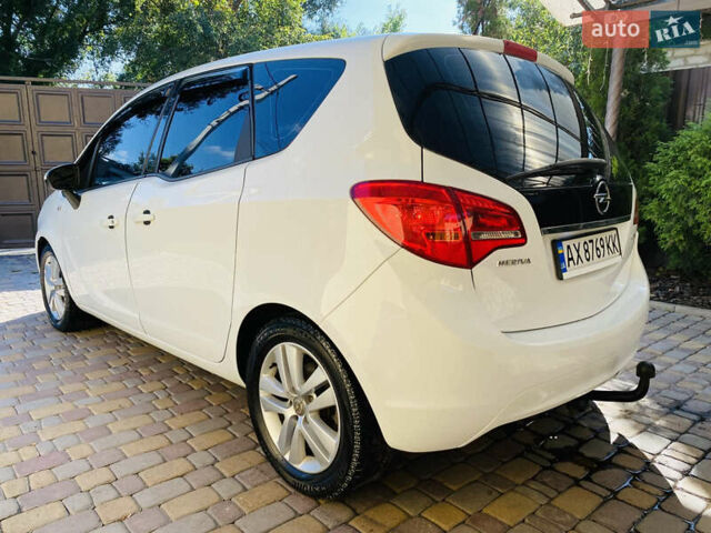 Опель Мерива 2013 в Харькове на Automoto.ua Белый Опель Мерива, объемом двигателя 1.69 л и пробегом 241 тыс. км за 6800 $, фото 19 на Automoto.ua